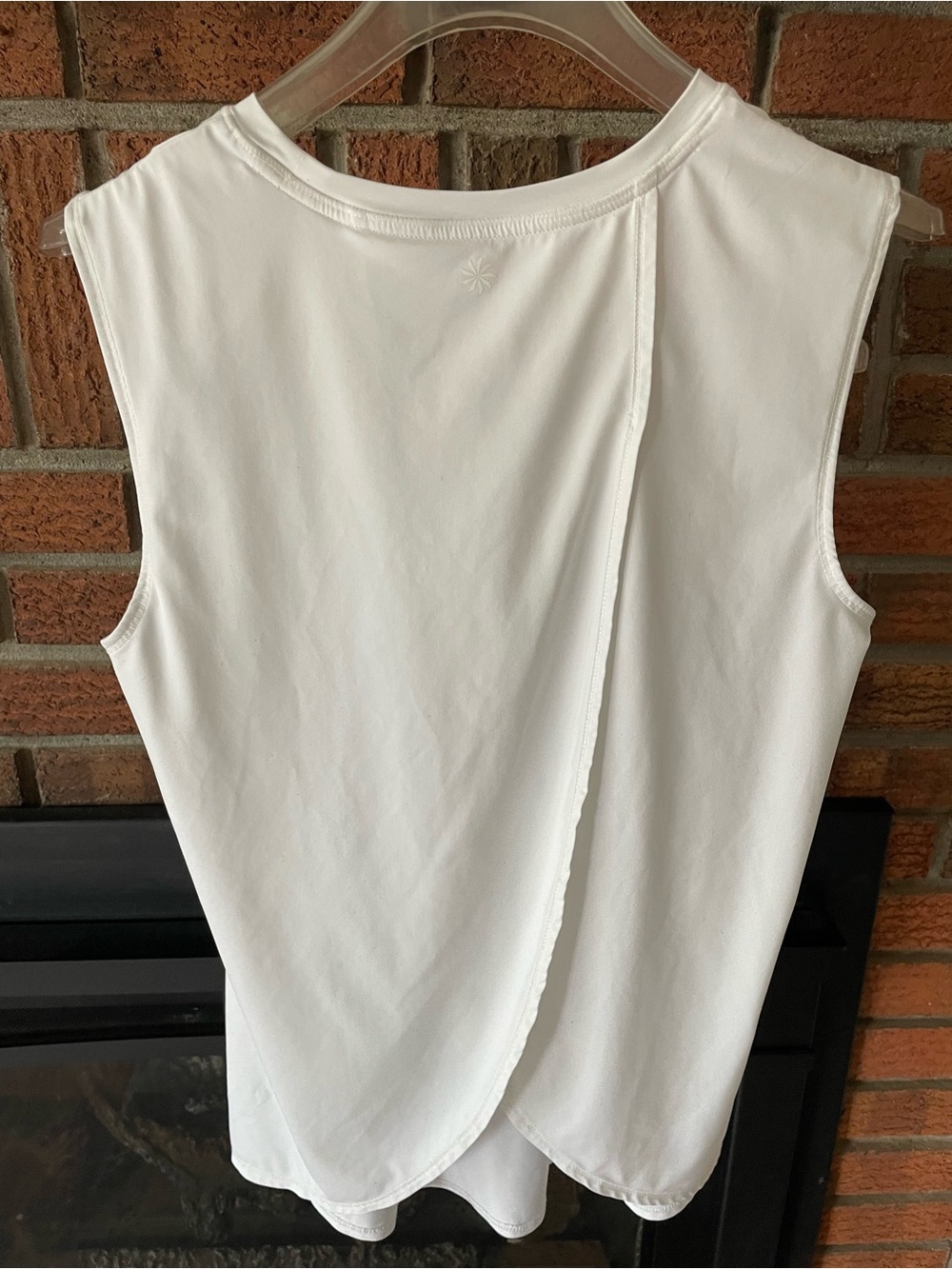 Athleta White Performance Sleeveless Top